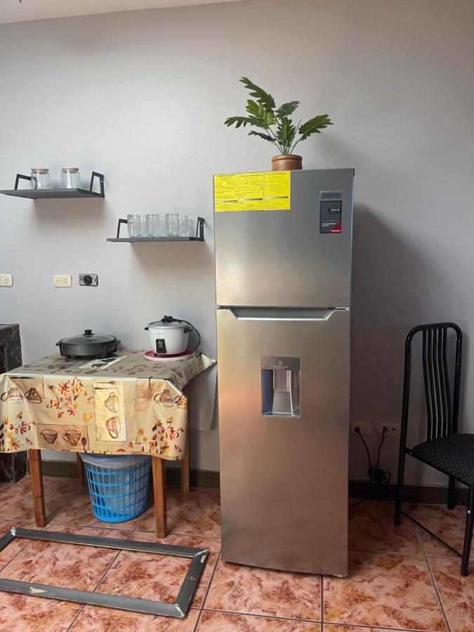 Relax In Downtown Alajuela 5 Min Near The Airport Apartment Luaran gambar